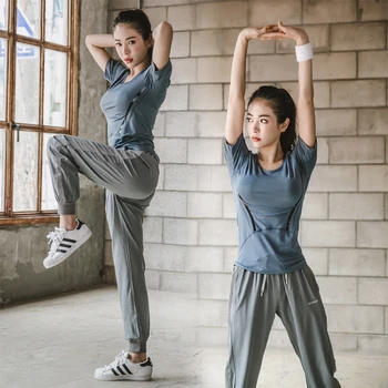 Nu-Haziran Kadın spor kadın takım elbise Koşu Setleri Hızlı Kuru Yoga T Shirt Üstleri ve Sutyen Seti Spor Koşu Yoga Setleri Takım Elbise Egzersiz Spor Seti