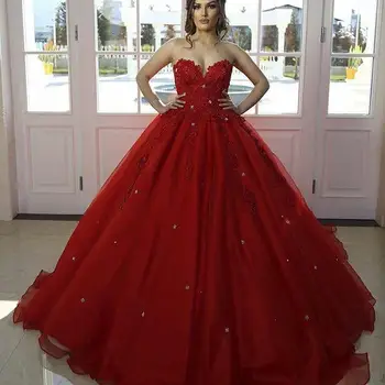 Suudi Arabistan Kırmızı düğün elbisesi 2021 Balo Zarif Dantel Aplikler Sevgiliye kolsuz Boncuk gelinlikler Vestido De Noiva