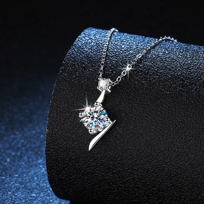 XL021 Lefei Moda Diamondset Lüks Basit Klasik Mozanit Aydınlatma Yıldız Kolye Kadın s925 Ayar Gümüş Parti Takı