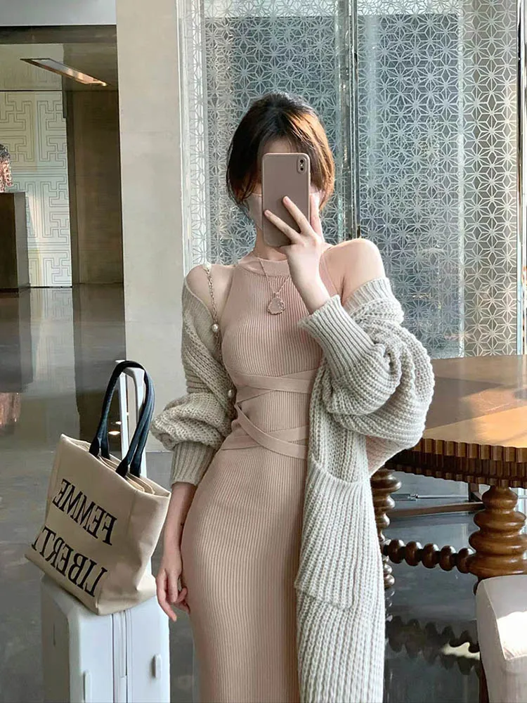 İki Parçalı Setleri Bayan Kıyafetler örgü elbise Kazak Ceket Üst Yelek Elbise Katı Kadın Giysileri için 2022 Sonbahar / Kış Elbise Seti