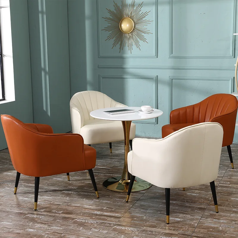 İskandinav Tek Kanepe Oturma Odası Restoran Otel Eğlence Resepsiyon Sandalyeleri Deri Kadife Soyunma Kanepe yatak odası mobilyası Divano